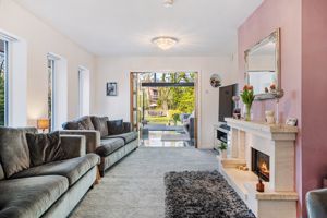Lounge- click for photo gallery